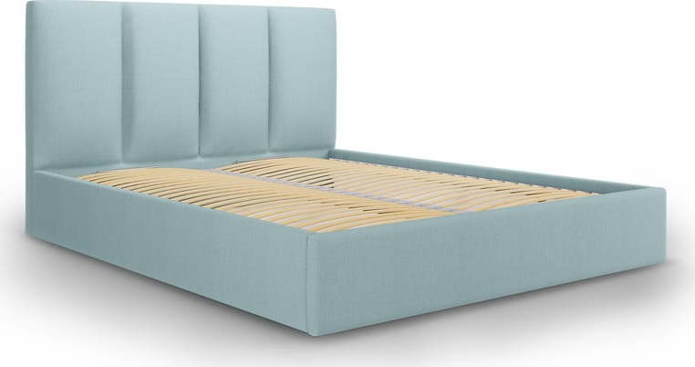 Světle modrá čalouněná dvoulůžková postel s úložným prostorem s roštem 180x200 cm Juniper – Mazzini Beds Mazzini Beds