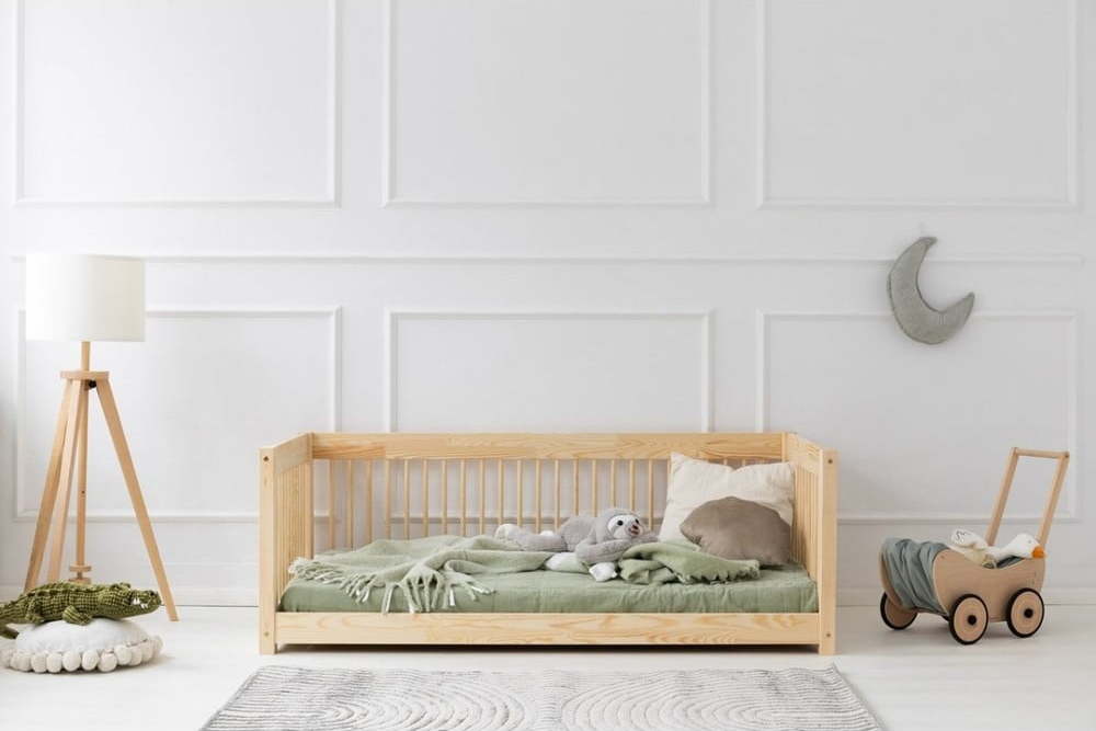 Dětská postel z borovicového dřeva v přírodní barvě 80x200 cm Mila CWW – Adeko Adeko